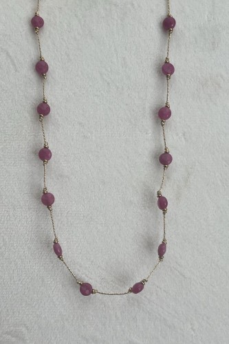 Collier de pierre rose