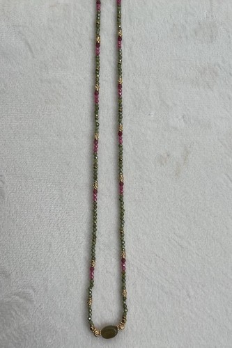 Collier de perles rose